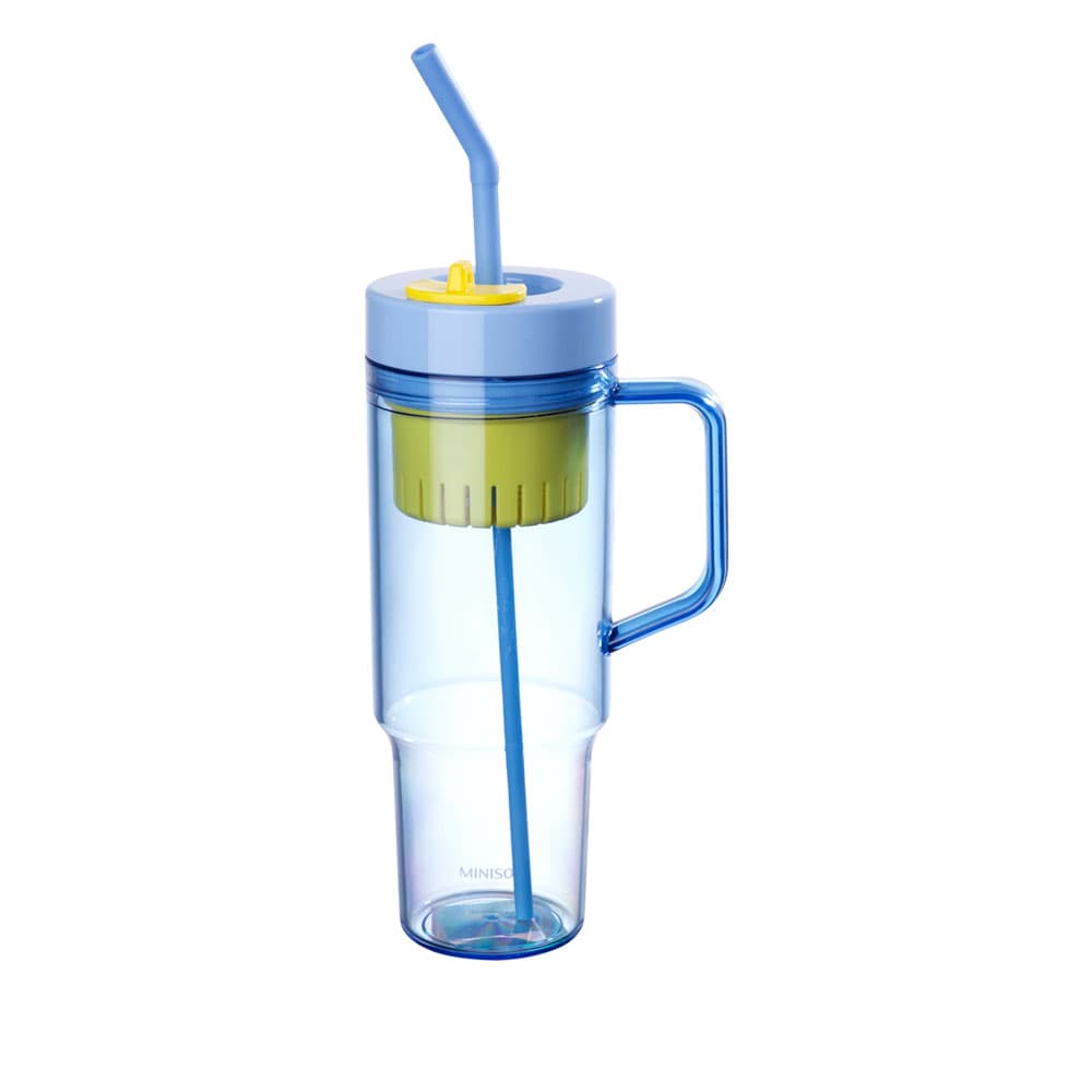40oz. Plastic Tumbler with Handle &amp; Fruit infuser