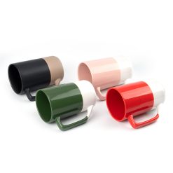 Featuring an ergonomic tapered handle and four sophisticated color-block options (black/blue/pink/red)