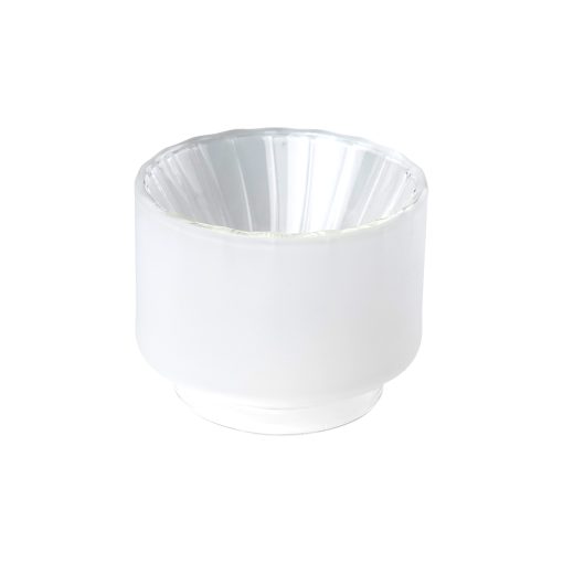 ● Integrated design prevents spills during coffee brewing.