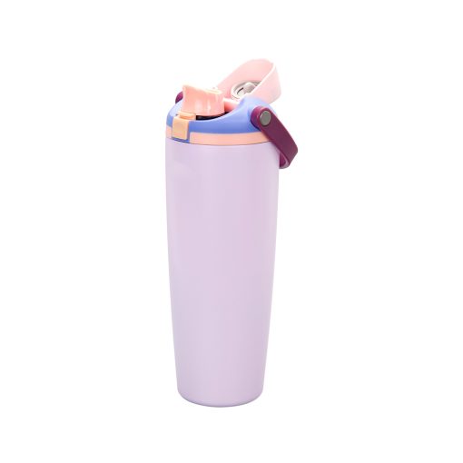 It has double-wall vacuum construction to retain the temperature of the drinks for hours.