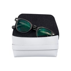 Universal size fits most prescription glasses, sunglasses, or reading glasses.